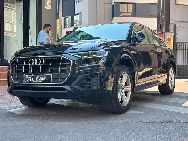 Usado Audi Q8 381 CV (280 kW) 2023 Negro SUV