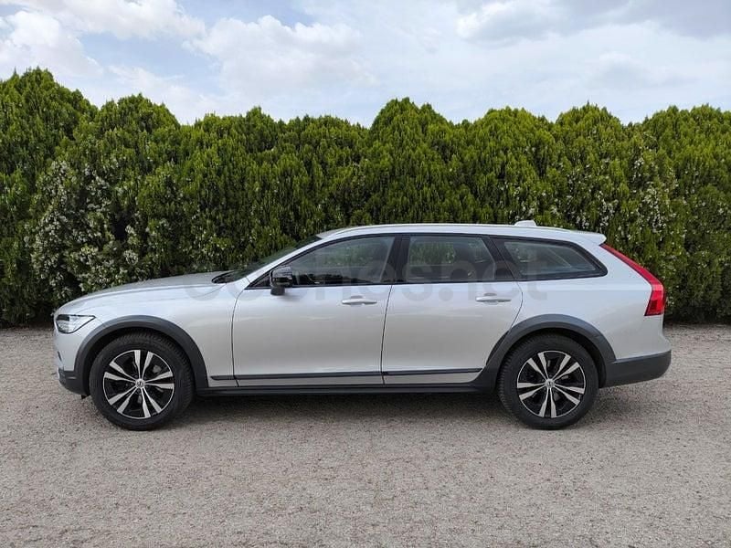 Usado Volvo V90 CC Pro 190 CV (139 kW) 2020 Gris / plata Familiar