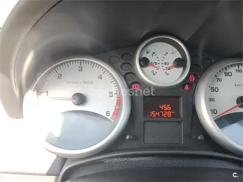 Usado Peugeot 207 70 CV (51 kW) 2009 Negro Berlina