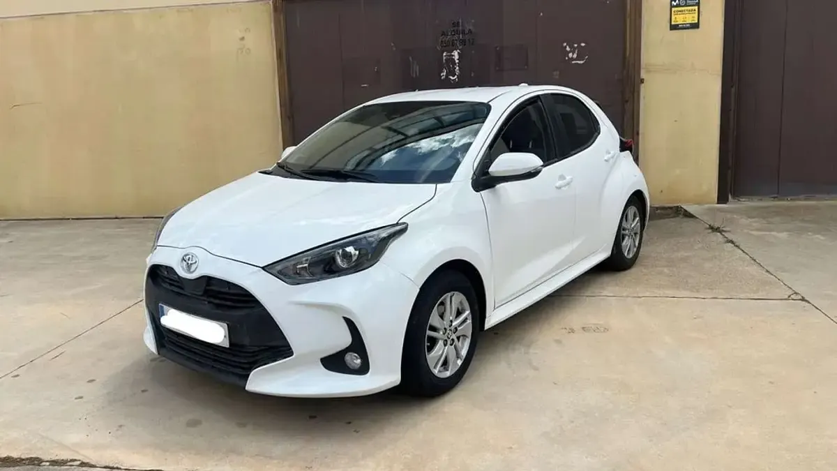 Usado Toyota Yaris Edition 125 CV (91 kW) 2023 Blanco Utilitario