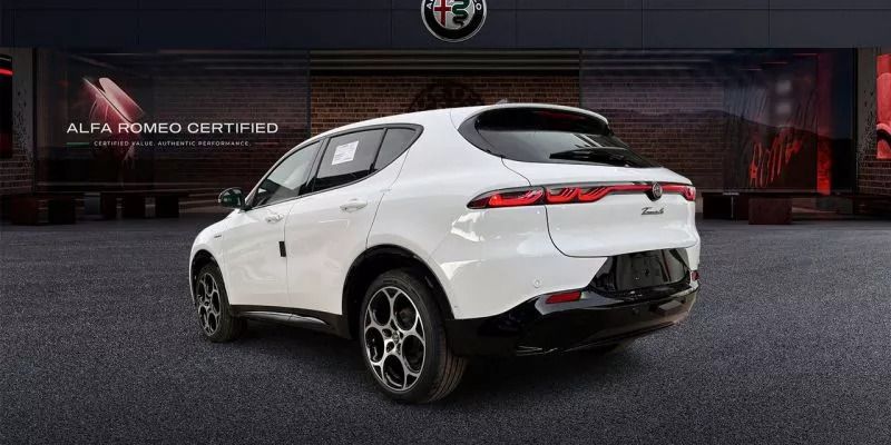 Usado Alfa Romeo Tonale Veloce 131 CV (96 kW) 2024 Blanco SUV