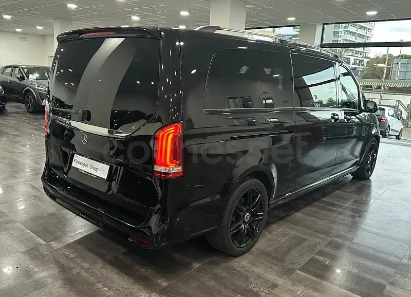 Usado Mercedes V300 Avantgarde 239 CV (175 kW) 2024 Negro Monovolumen