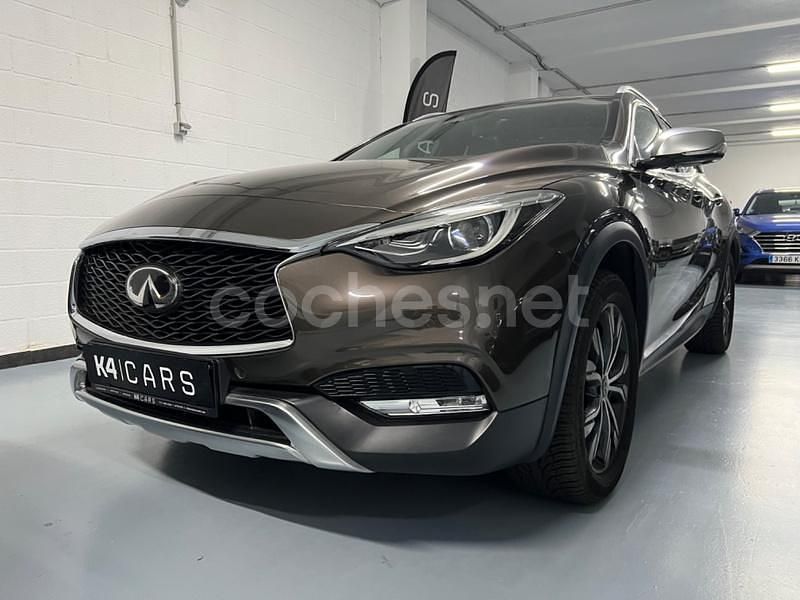 Usado Infiniti QX30 Premium 170 CV (125 kW) 2016 Marrón SUV