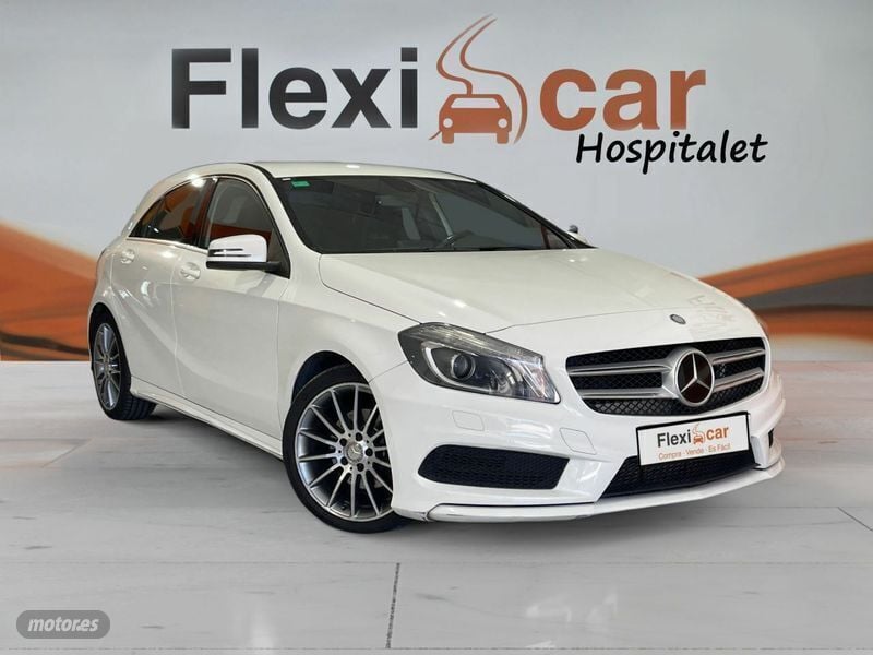 Usado Mercedes A200 AMG line 136 CV (100 kW) 2014 Blanco Berlina