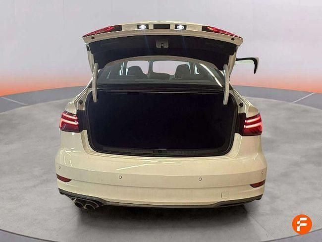 Usado Audi A3 150 CV (110 kW) 2018 Blanco Berlina