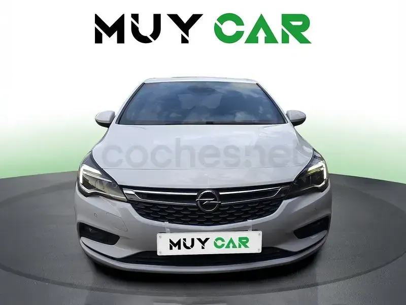 Usado Opel Astra Dynamic 136 CV (100 kW) 2018 Blanco Berlina