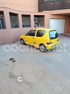 Usado Fiat Seicento 54 CV (39 kW) 1999 Amarillo Utilitario