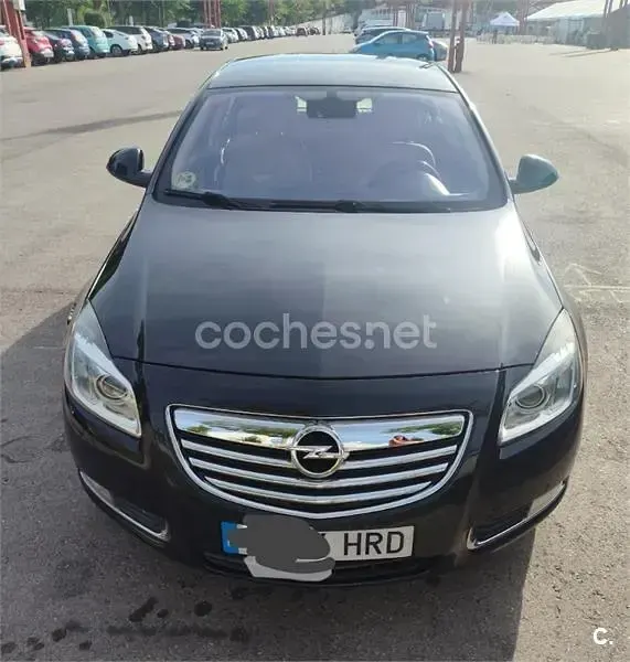 Usado Opel Insignia Sportive 160 CV (117 kW) 2013 Negro Berlina