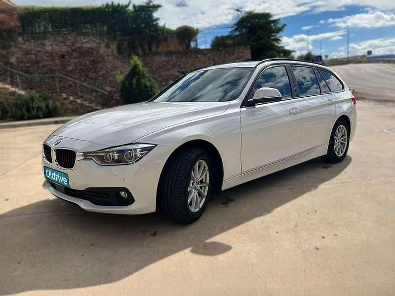 Käytetty BMW 320 Efficient Dynamics 163 HP (119 kW) 2015 Valkoinen Farmari