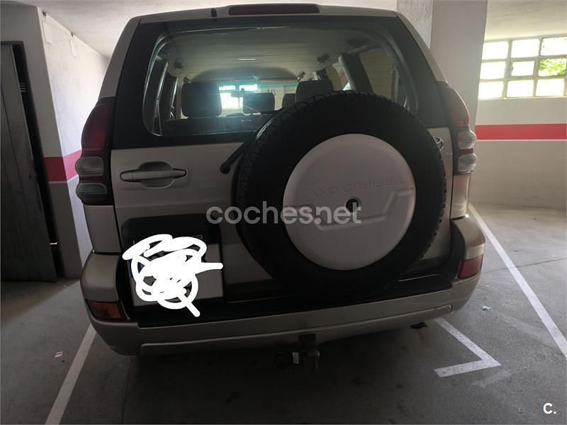 Usado Toyota Land Cruiser 163 CV (119 kW) 2005 Beige SUV