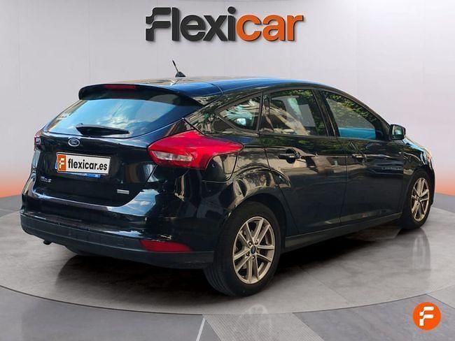 Usado Ford Focus Active 125 CV (91 kW) 2018 Negro Berlina