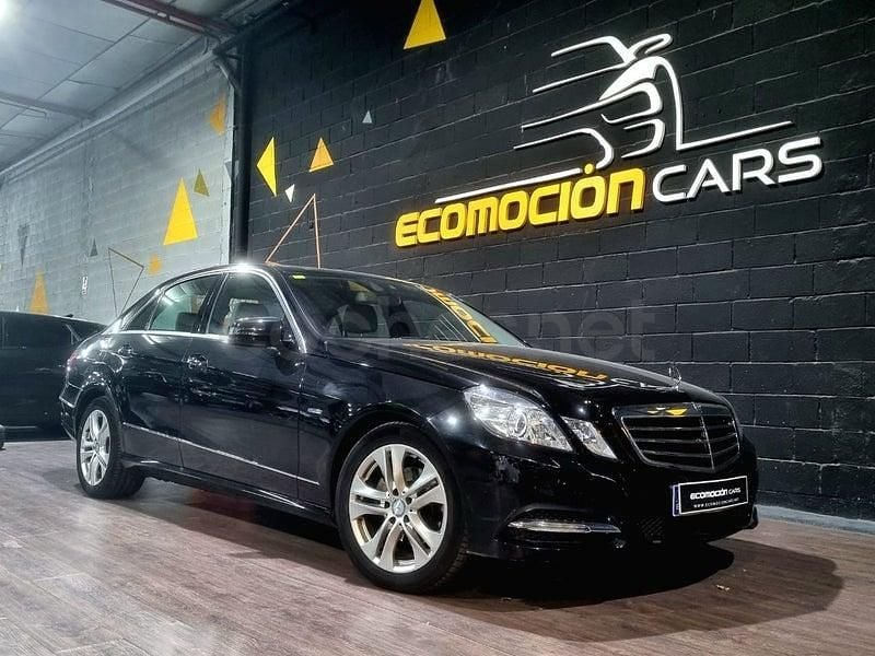 Usado Mercedes E220 Elegance 170 CV (125 kW) 2010 Negro Familiar