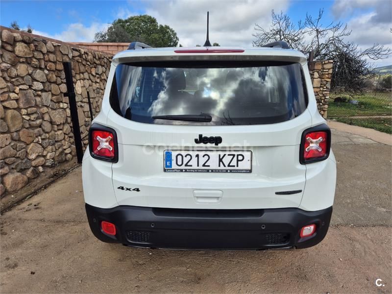Usado Jeep Renegade Night Eagle 140 CV (102 kW) 2019 Blanco SUV