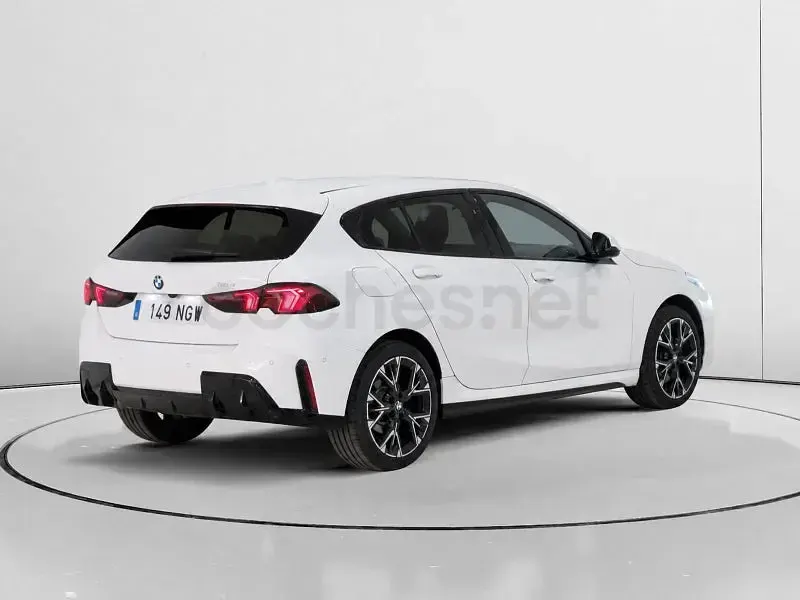 Usado BMW 118 Comfort Edition 150 CV (110 kW) 2025 Blanco Utilitario