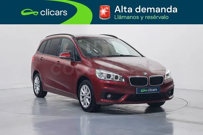Usado BMW 218 150 CV (110 kW) 2019 Rojo Familiar