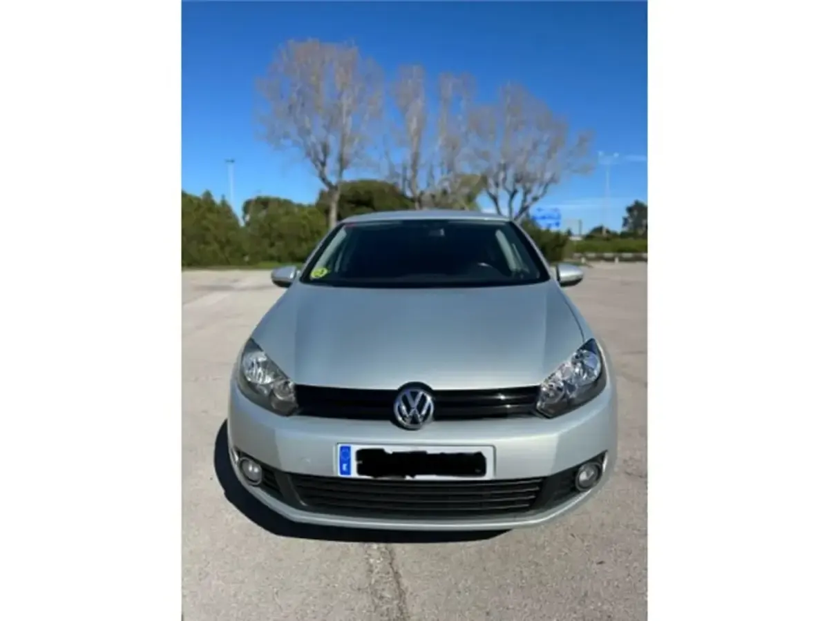 Usado VW Golf VI Advance 105 CV (77 kW) 2009 Gris Utilitario