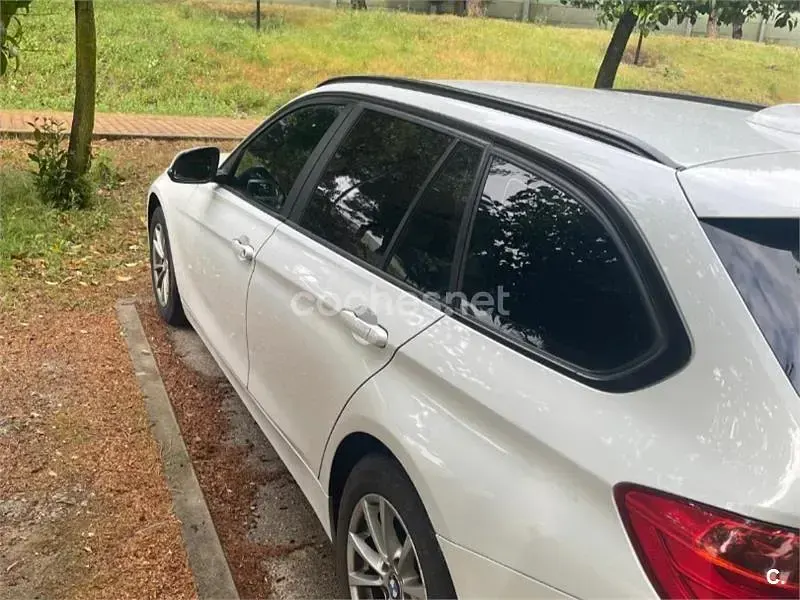 Usado BMW 318 143 CV (105 kW) 2014 Blanco Familiar