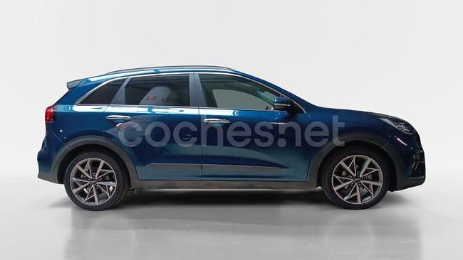 Usado Kia Niro 141 CV (103 kW) 2021 Negro SUV