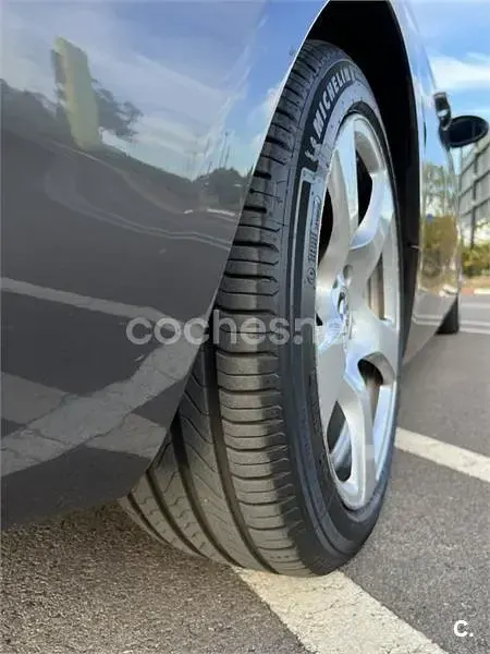 Usado BMW 320 Cabriolet Comfort Edition 170 CV (125 kW) 2007 Gris / plata Descapotable