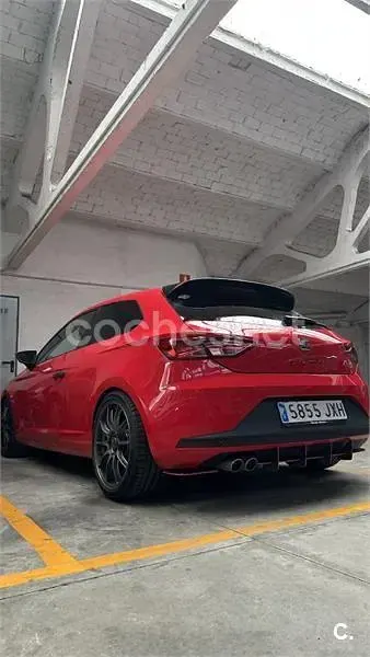 Usado Seat Leon SC FR 184 CV (135 kW) 2017 Rojo Utilitario