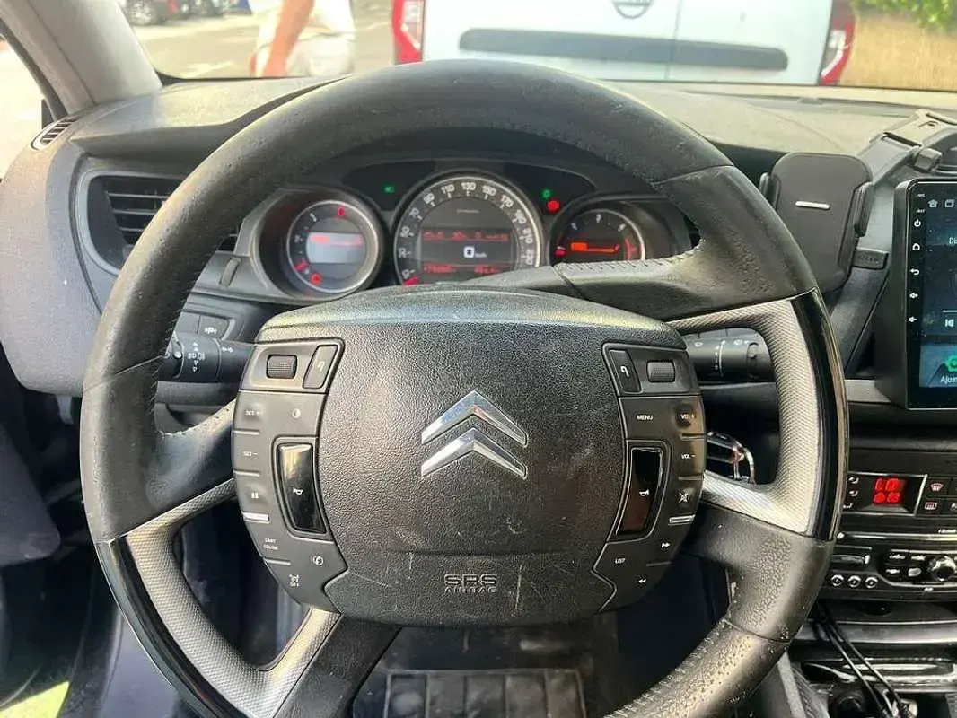 Usado Citroën C5 140 CV (102 kW) 2010 Negro Berlina