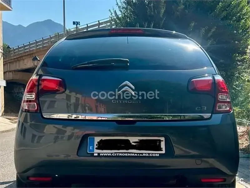 Usado Citroën C3 Live 82 CV (60 kW) 2016 Gris / plata Berlina