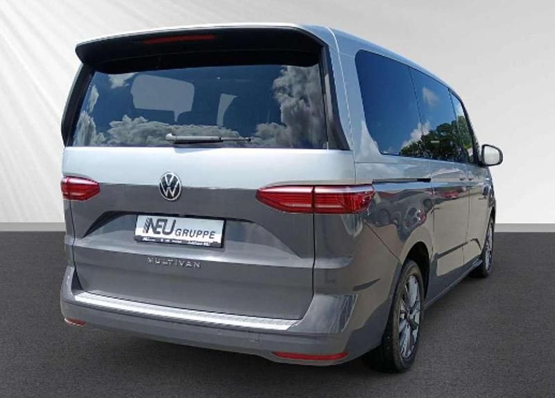Usado VW Multivan Life 218 CV (160 kW) 2022 Plateado Van