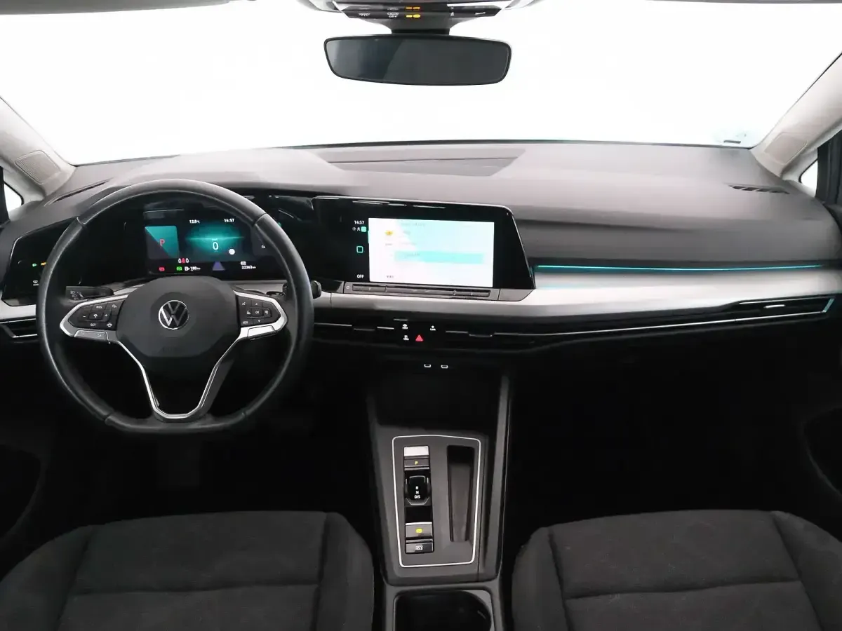 Usado VW Golf VIII Life 110 CV (80 kW) 2022 Gris
