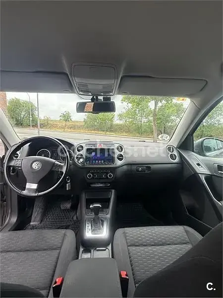 Usado VW Tiguan 140 CV (102 kW) 2010 Gris / plata SUV