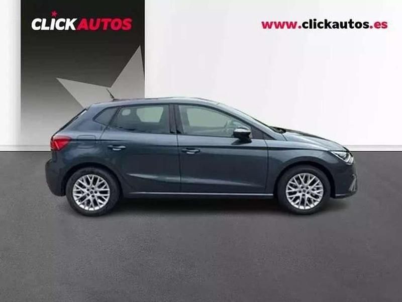 Usado Seat Ibiza FR 116 CV (85 kW) 2025 Gris Utilitario