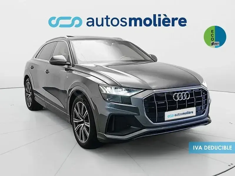 Usado Audi Q8 S-Line 286 CV (210 kW) 2022 Gris / plata SUV
