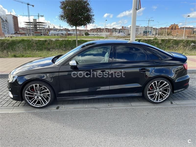 Usado Audi S3 300 CV (220 kW) 2014 Negro Berlina