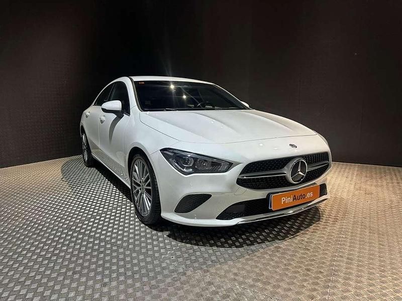 Usado Mercedes CLA220 190 CV (139 kW) 2020 Blanco Berlina