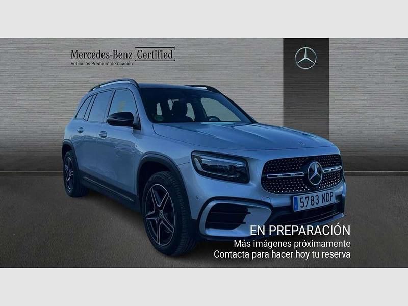 Usado Mercedes GLB200 150 CV (110 kW) 2025 SUV
