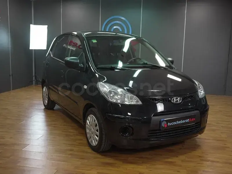 Usado Hyundai i10 Comfort 78 CV (57 kW) 2011 Negro Utilitario