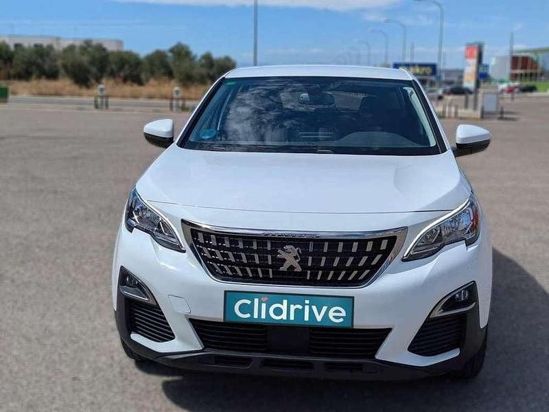 Usado Peugeot 3008 Active 120 CV (88 kW) 2017 Blanco SUV