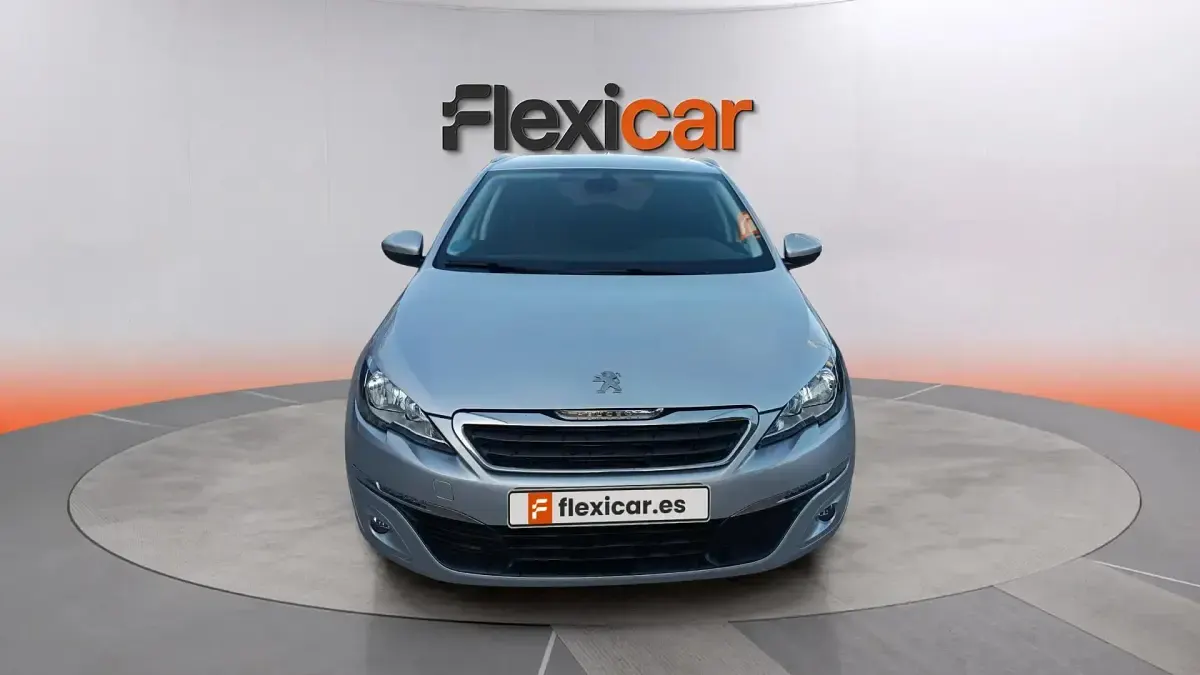 Usado Peugeot 308 SW Access 110 CV (80 kW) 2017 Gris Familiar