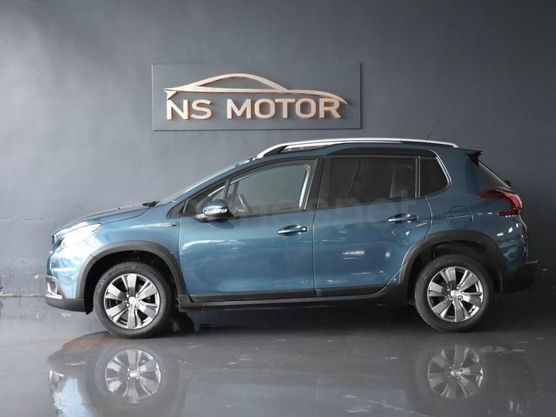 Usado Peugeot 2008 Allure 100 CV (73 kW) 2019 Azul SUV
