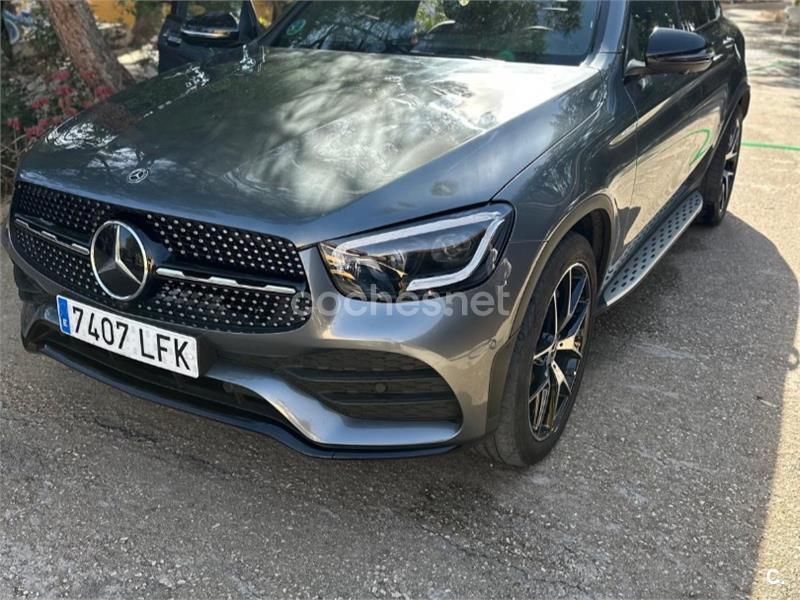 Usado Mercedes GLC300 245 CV (180 kW) 2020 Gris / plata Coupe