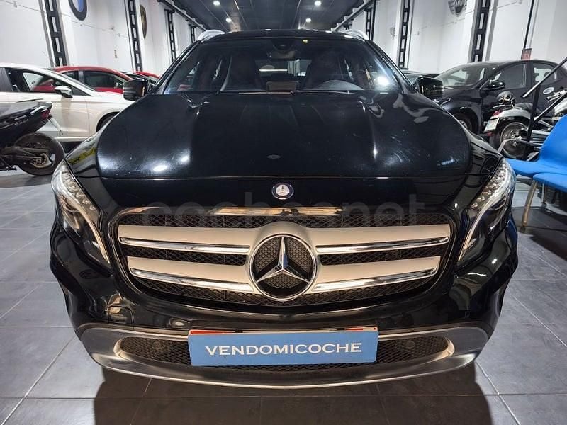 Usado Mercedes GLA200 136 CV (100 kW) 2018 Negro SUV