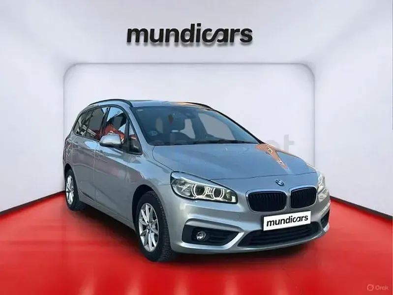Usado BMW 218 150 CV (110 kW) 2018 Gris / plata Familiar