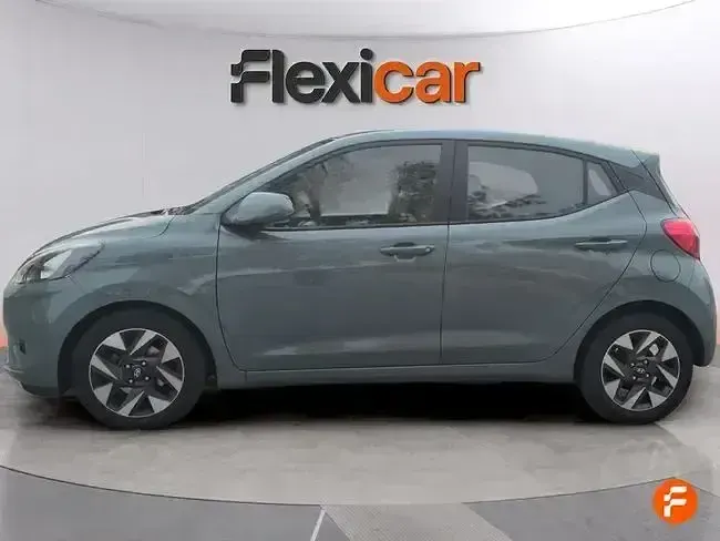Usado Hyundai i10 67 CV (49 kW) 2023 Verde Utilitario