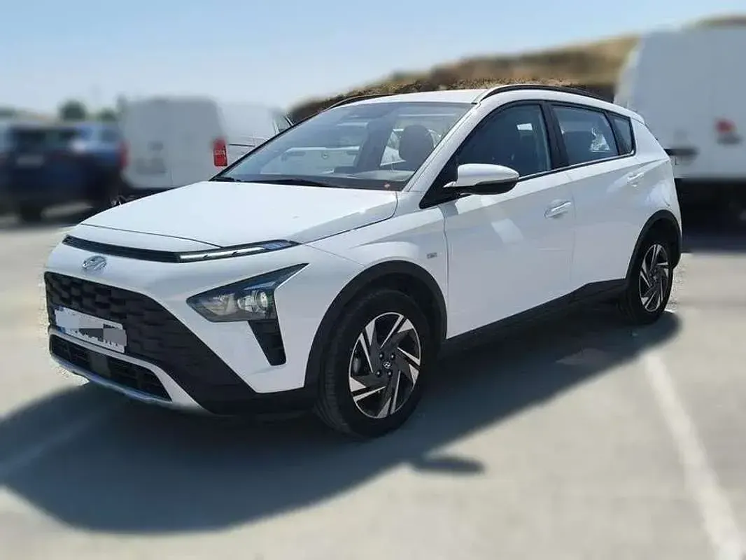 Usado Hyundai Bayon 101 CV (74 kW) 2022 Blanco SUV