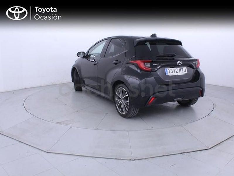 Usado Toyota Yaris Hybrid Style 116 CV (85 kW) 2025 Negro Berlina