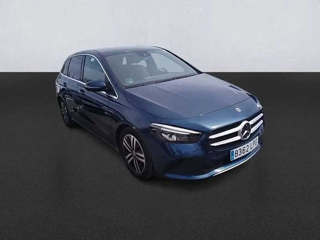 Usado Mercedes C320 150 CV (110 kW) 2021 Azul Familiar