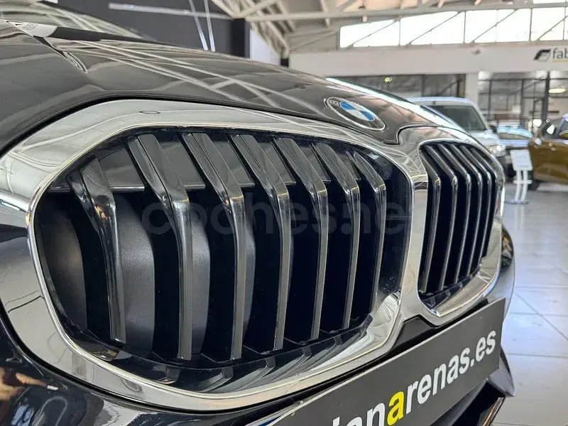 Usado BMW 118 150 CV (110 kW) 2021 Negro Berlina
