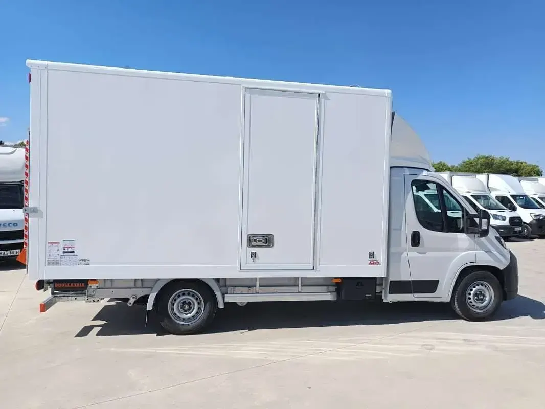Nuevo Toyota Proace 140 CV (102 kW) 2026 Blanco Monovolumen