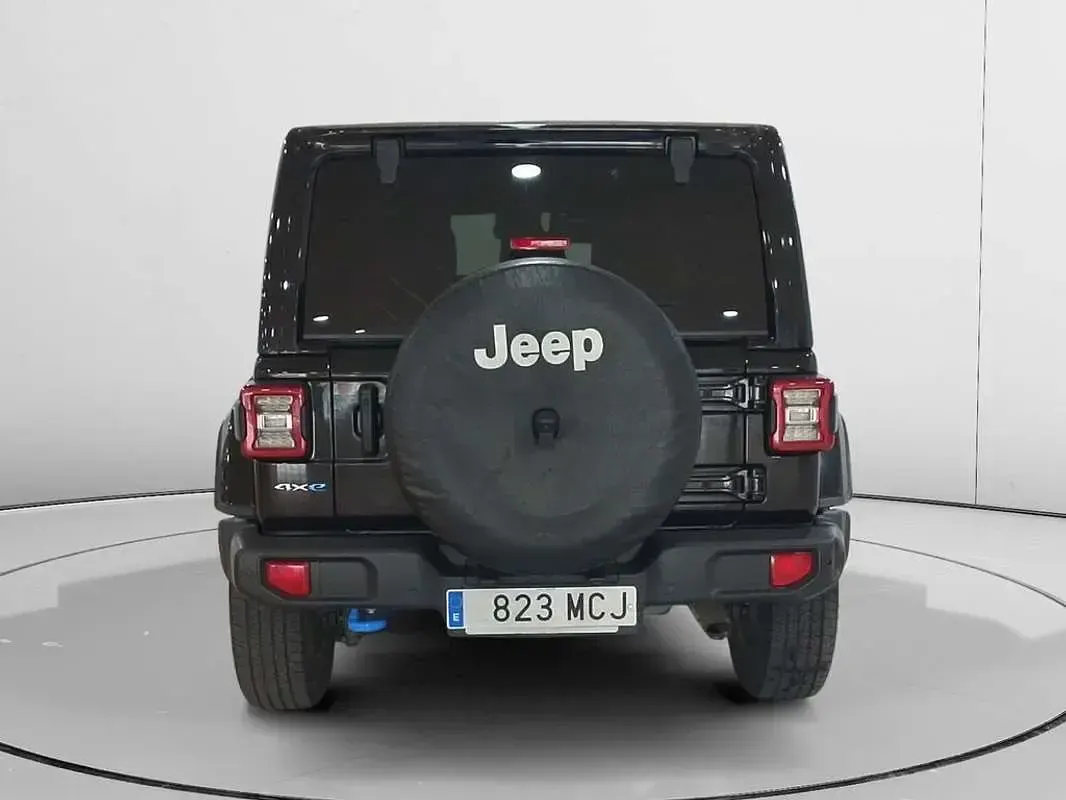 Usado Jeep Wrangler Unlimited Sahara 381 CV (280 kW) 2022 Negro SUV