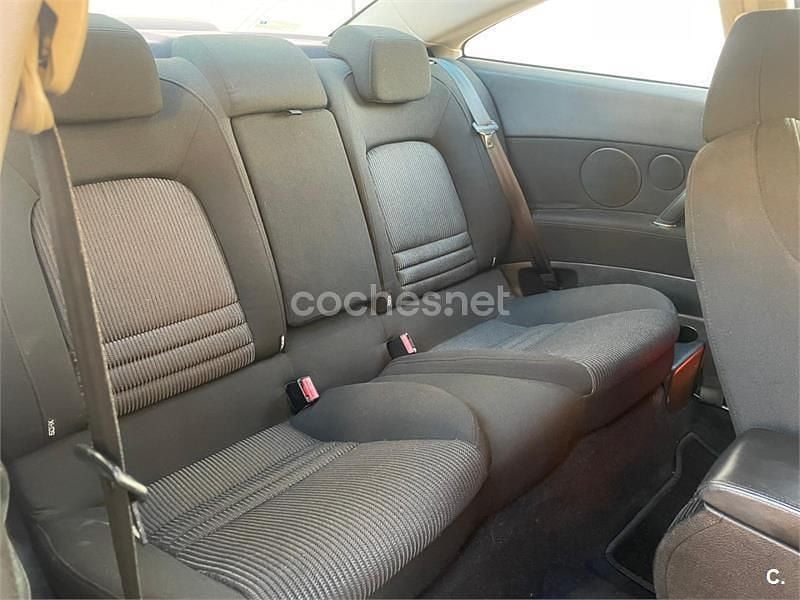 Usado Peugeot 407 Coupe 204 CV (150 kW) 2007 Negro Coupe