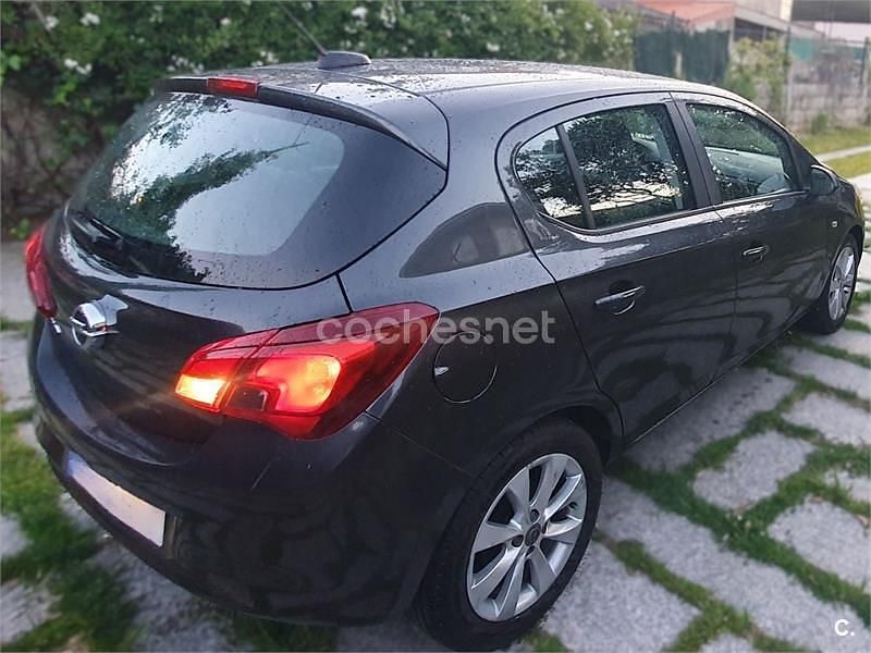 Usado Opel Corsa Selective 90 CV (66 kW) 2017 Gris / plata Berlina